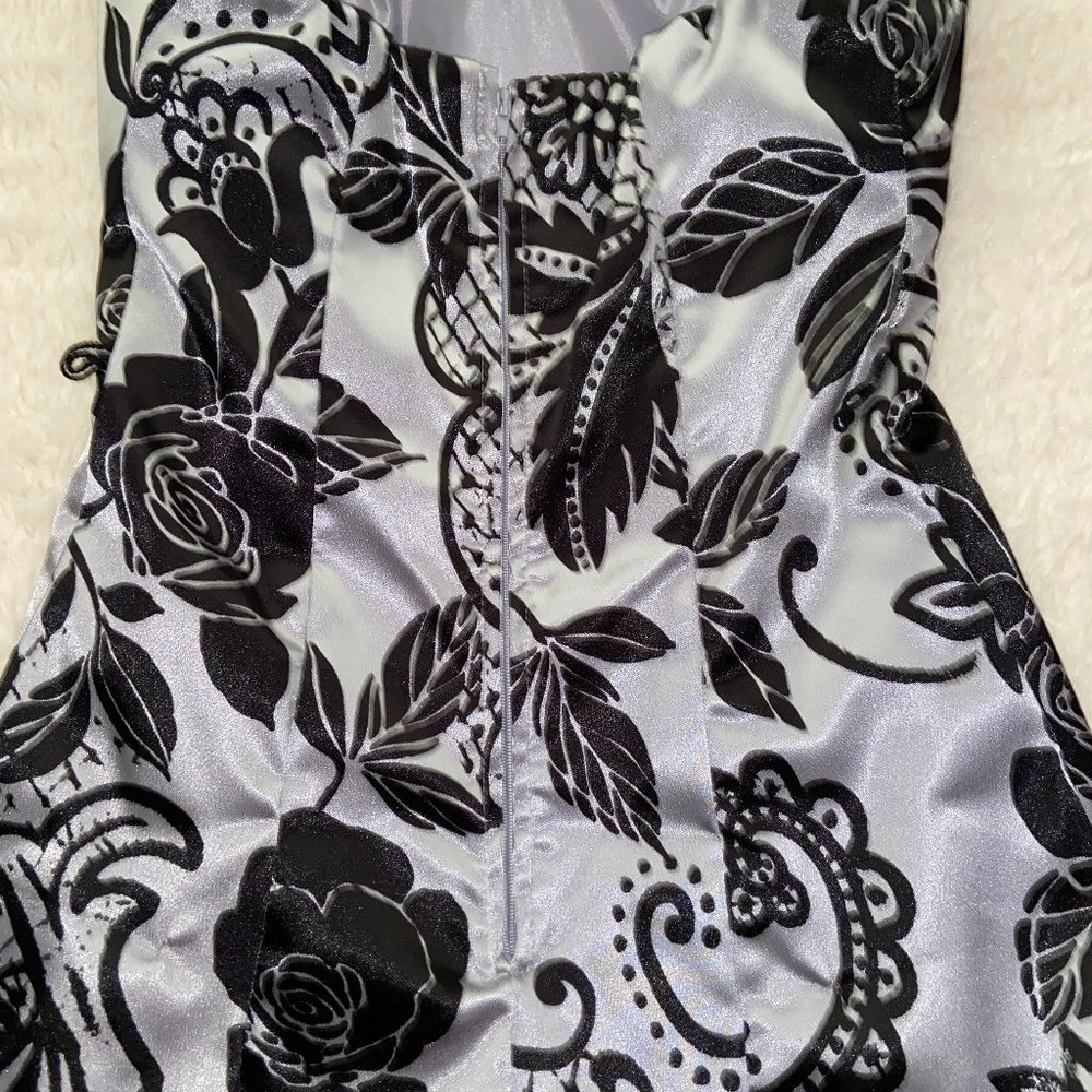 Formal Dress - Picture 2 of 2